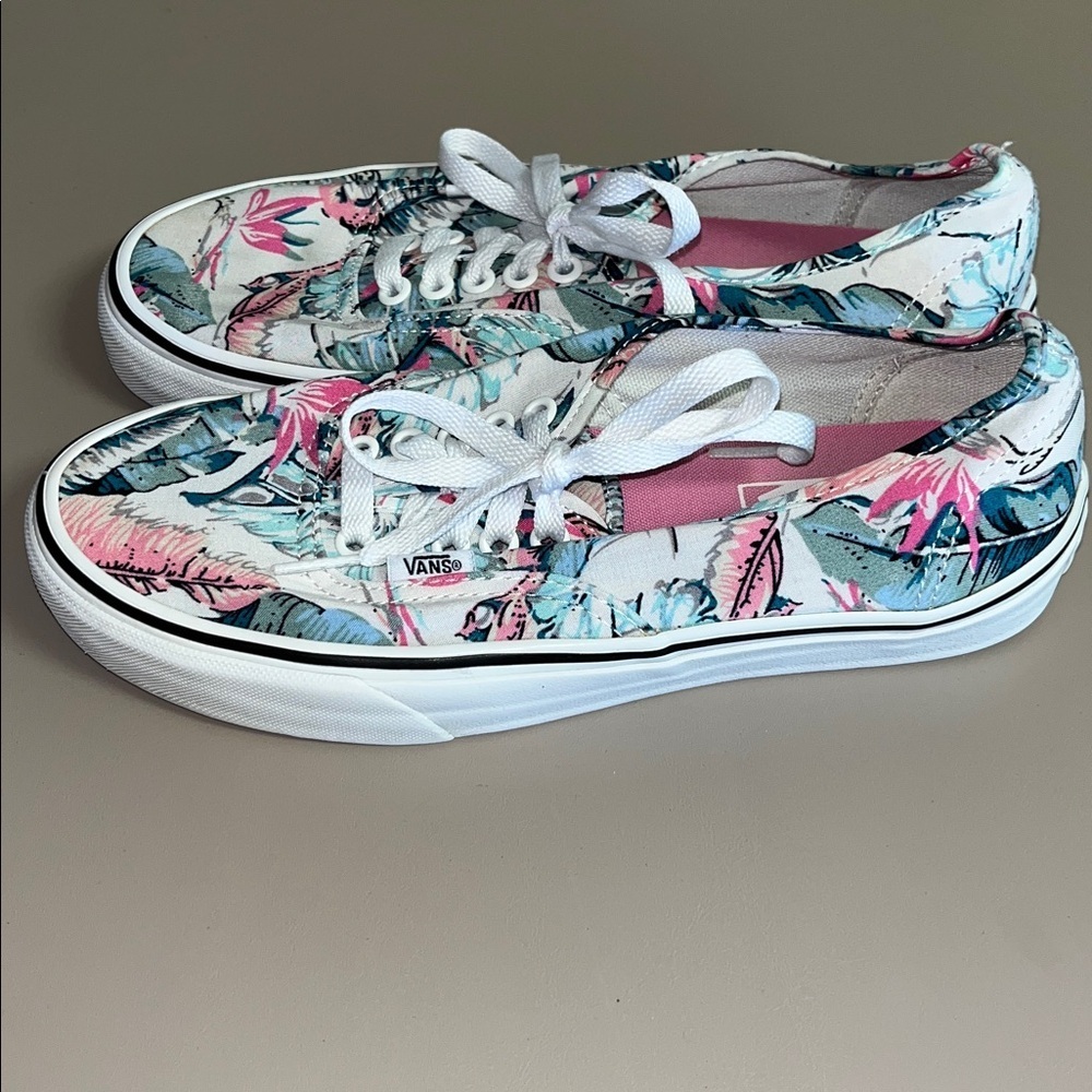 Vans Canvas Shoes Women’s Feathers Print Tropical White | size 8 - Picture 2 of 8